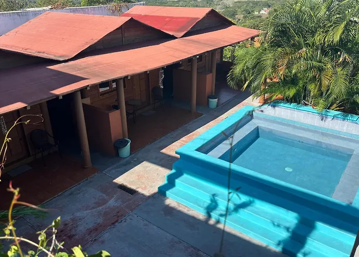 Victoria Mirador Lodge Zihuatanejo