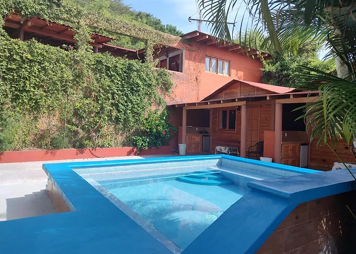 Victoria Mirador Lodge *