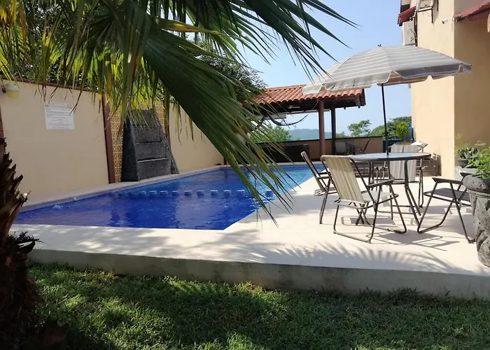 Victoria Mirador * Zihuatanejo